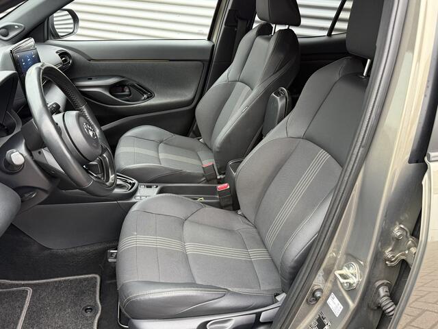 Toyota YARIS Cross 1.5 Hybrid Adventure Als Nieuw!! | JBL Geluidssysteem | Camera | Navi | Keyless | Stoelverwarming | RIJKLAARPRIJS INCL 12 MAANDEN GARANTIE EN BEURT