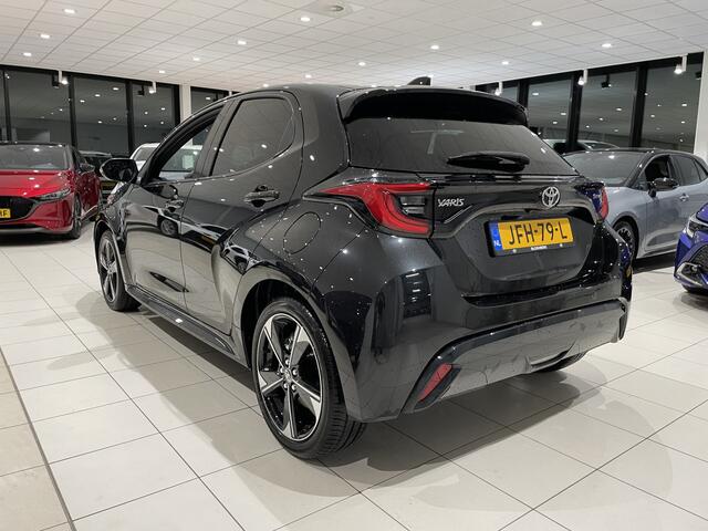 Toyota YARIS 1.5 Hybrid 130 Executive | Demo | Apple Carplay | Android Auto | Fabrieksnavigatie | 17 inch LM-velgen |