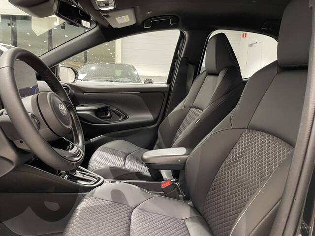 Toyota YARIS 1.5 Hybrid 130 Executive | Demo | Apple Carplay | Android Auto | Fabrieksnavigatie | 17 inch LM-velgen |
