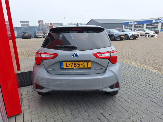 Toyota YARIS 1.5 Hybrid Bi-Tone
