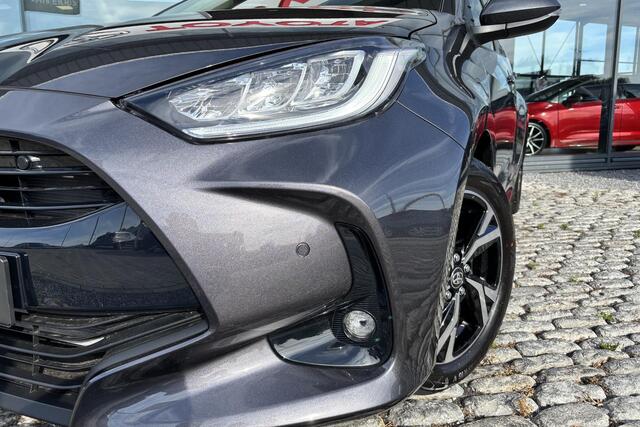 Toyota YARIS 1.5 Hybrid 115 Dynamic Comfort Pack ,Parkeersensoren, Dodehoek Detectie, Stuur /Stoel verwarming