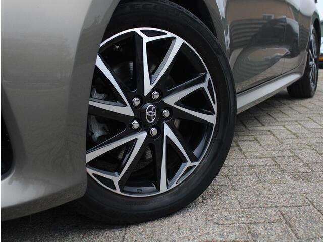 Toyota YARIS 1.5 Hybrid Dynamic Achteruitrijcamera, Cruise Control Adaptief, Keyless Entry, Climate Control