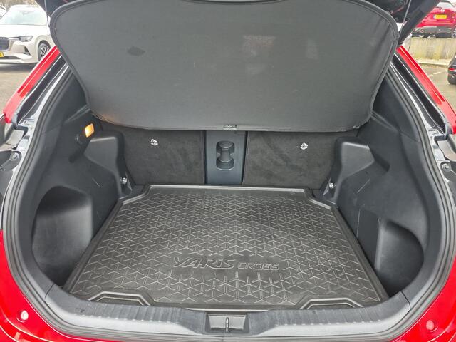 Toyota YARIS Cross 1.5 Hybrid GR Sport | Navigatie | Apple CarPlay/Android auto | Achteruitrijcamera | JBL | Elektrische achterklep