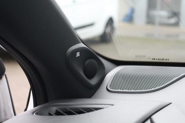 Toyota YARIS 1.5 Hybrid Executive I NL-auto! JBL I Leder I Parelmoerwit