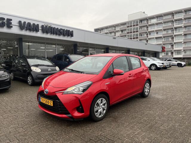 Toyota YARIS 1.5 Hybrid Active Cruise Acamera Klima Nap