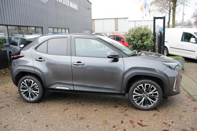 Toyota YARIS 1.5 Hybr 130 Exec