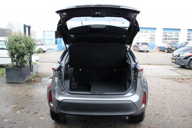 Toyota YARIS 1.5 Hybr 130 Exec