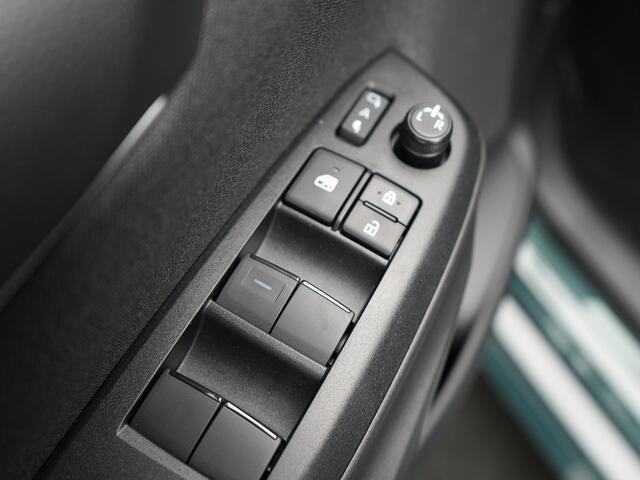 Toyota YARIS 1.5 Hybrid 115 Dynamic ||Comfortpakket|| Nu inclusief ¤ 2000,- korting!