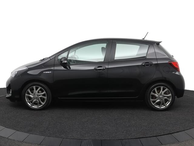 Toyota YARIS 1.5 Hybrid | Cruise control | Trekhaak | Parkeercamera | Keyless |
