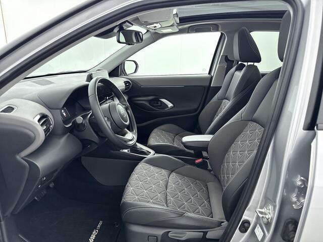 Toyota YARIS Cross 1.5 Hybrid Executive Parkeersensoren voor en achter | Panaoramadak |