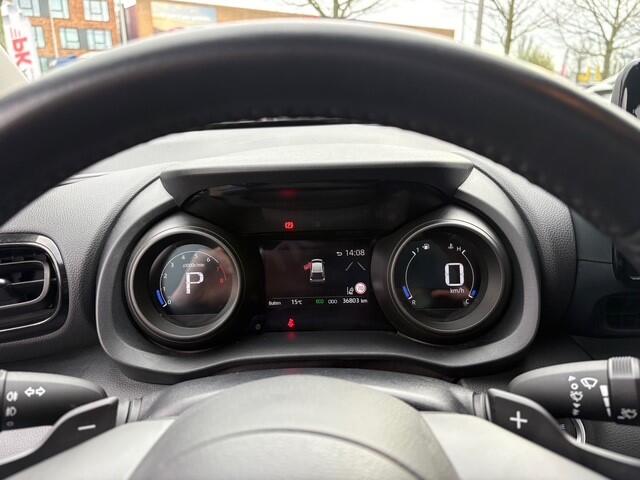 Toyota YARIS 1.5 VVT-i Dynamic | Airco | Cruise | Camera | 36.803 km Dealeronderhouden