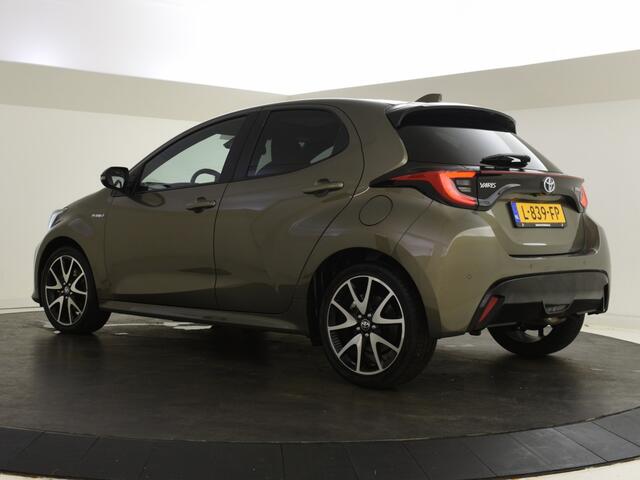 Toyota YARIS 1.5 Hybrid Executive | Panoramadak | JBL | BSM | Head Up
