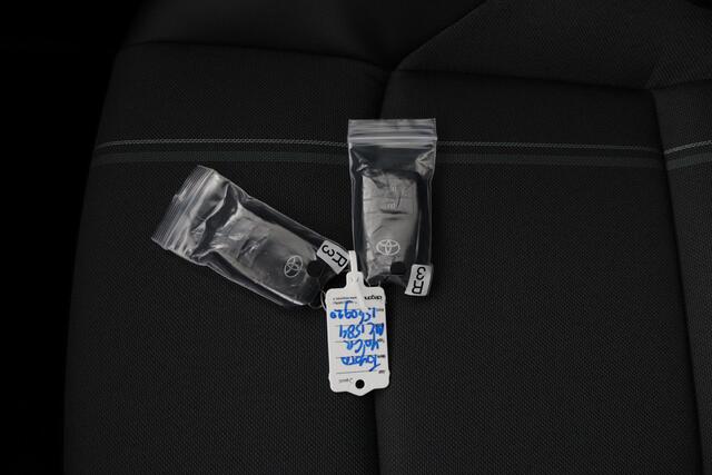 Toyota YARIS Cross 1.5 Hybrid 130 Executive | Nieuw uit voorraad leverbaar! |