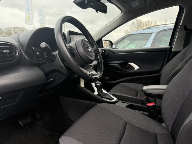 Toyota YARIS 1.5 Hyb. Active