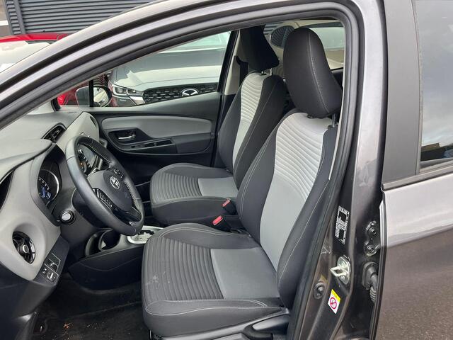 Toyota YARIS 1.5 Hybrid Dynamic Automaat, Clima, Camera, Navi, Bluetooth, Lijnassistent, LMV 15 Inch