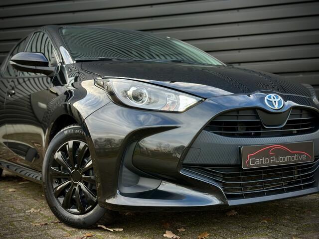 Toyota YARIS 1.5 Hybrid Active NAVI|ACC|LANEASS|CAMERA|CLIMA
