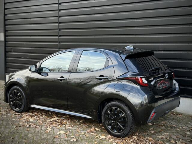 Toyota YARIS 1.5 Hybrid Active NAVI|ACC|LANEASS|CAMERA|CLIMA
