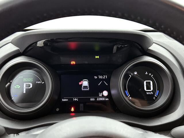 Toyota YARIS 1.5 Hybrid Dynamic | 1e Eigenaar | Navigatie | Lichtmetalen Velgen |