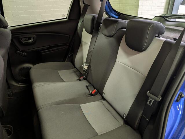 Toyota YARIS 1.5 Hybrid Aspiration All-in prijs!