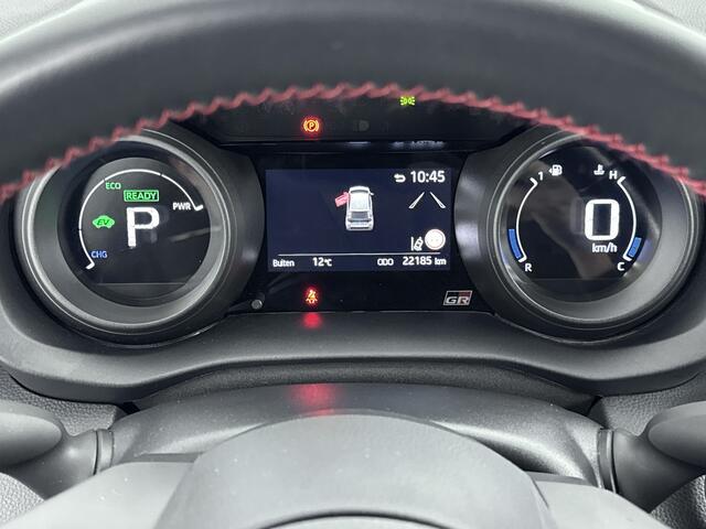 Toyota YARIS 1.5 Hybrid GR Sport | Draadloze Telefoonlader | Stoelverwarming | HUD | Parkeersensoren |