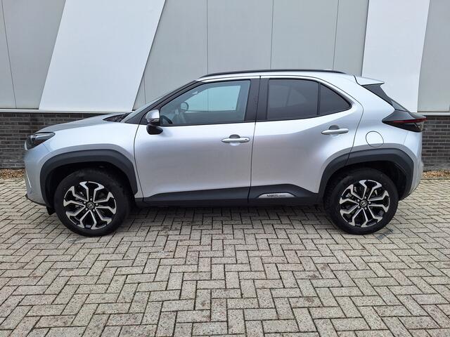 Toyota YARIS Cross 1.5 Hybrid 115 First Edition met Comfort Pack | Dode hoek detectie | PDV v+a | LM velgen | Apple/Android auto |