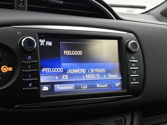 Toyota YARIS 1.5 Hybrid Bi-Tone | LED V+A | Climate control | 16'' LM velgen | leseman