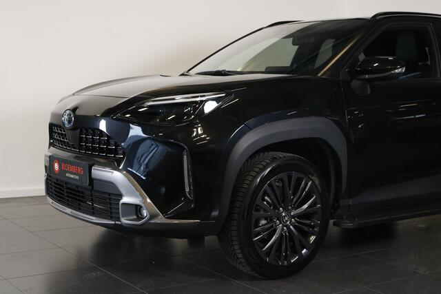 Toyota YARIS Cross 1.5 Hybrid Adventure Head-Up Display | Dode hoek sensoren | Parkeersensoren |