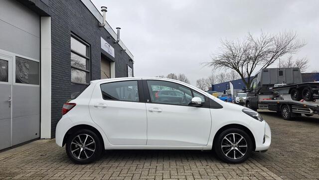 Toyota YARIS 1.5 VVT-i Comfort | Toyota Safety Sense | Toyota Touch | CAMERA | VOLLEDIGE ONDERHOUDSHISTORIE