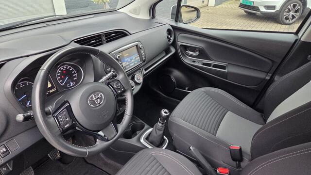 Toyota YARIS 1.5 VVT-i Comfort | Toyota Safety Sense | Toyota Touch | CAMERA | VOLLEDIGE ONDERHOUDSHISTORIE