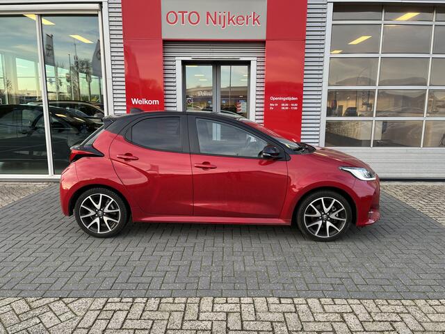 Toyota YARIS 1.5 Hybrid Executive *NL auto met trekhaak!*