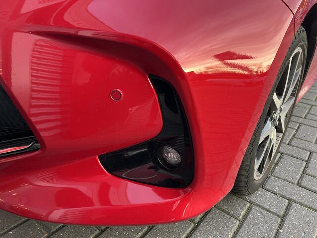 Toyota YARIS 1.5 Hybrid Executive *NL auto met trekhaak!*