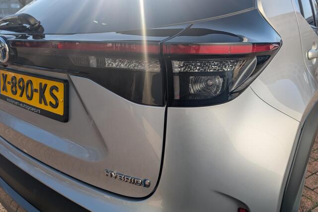 Toyota YARIS Cross 1.5 Hybrid Adventure Trekhaak-Treeplanken