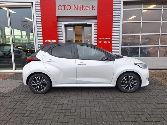 Toyota YARIS 1.5 Hybrid Dynamic Bi-Tone