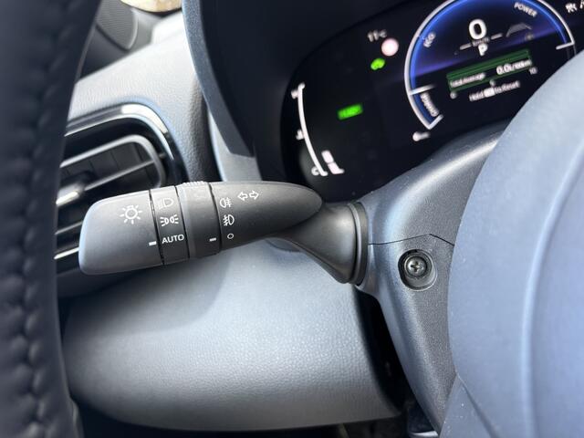 Toyota YARIS 1.5 Hybrid 130 Dynamic | Comfort Pack | Sensoren v/a | Stoelverw