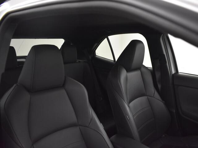 Toyota YARIS Cross 1.5 Hybrid AWD Launch Edition | Lederen bekleding | Bi-Tone