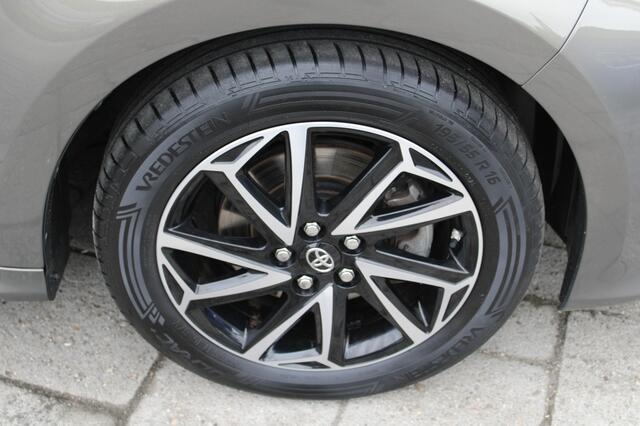 Toyota YARIS 1.5 Hybride Dynamic