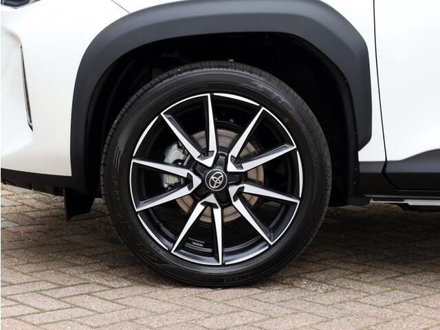 Toyota YARIS Cross 1.5 Hyb 130 GR Sport | Nieuw | Half Leder/Alcantara | Dodehoek