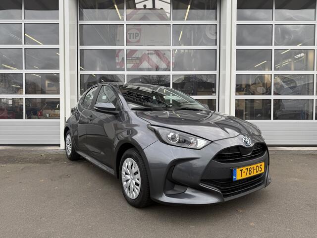 Toyota YARIS 1.5 Hyb. Active