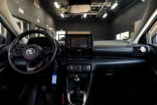 Toyota YARIS 1.0 VVT-i Active | Camera | Cruise | Airco |