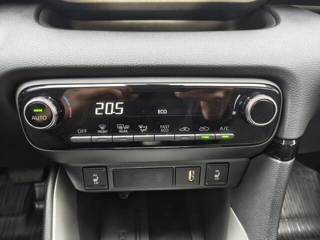 Toyota YARIS 1.5 Hybrid Dynamic | Head Up Display | Keyless Entry & Start | S