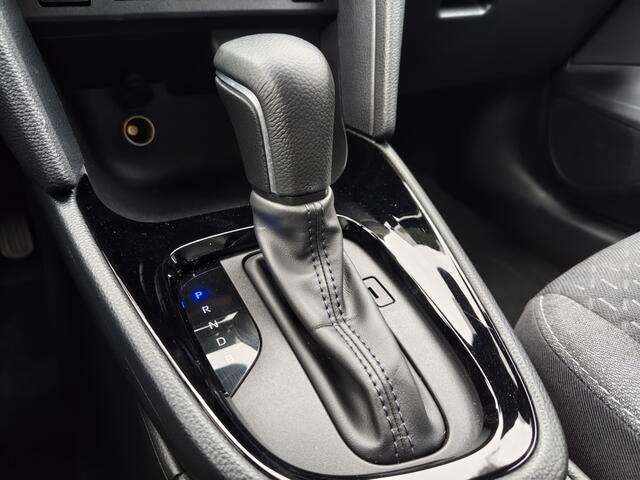 Toyota YARIS Cross 1.5 Hybrid 115 First Edition | Sensoren v/a | Stuur- Stoelverwar