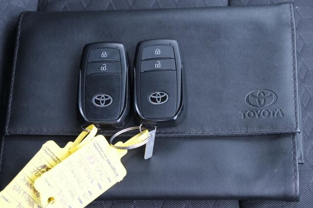 Toyota YARIS 1.5 Hybrid 115 Dynamic Automaat | Winter pack | Apple CarPlay &