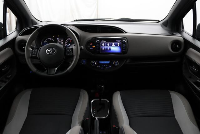 Toyota YARIS 1.5 Hybrid Premium | Bi-Tone | Climate control | Cruise control | Keyless |