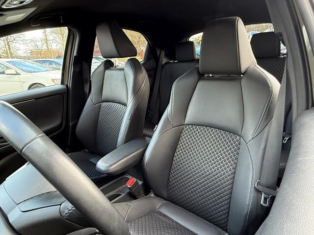 Toyota YARIS 1.5 Hyb. Executive | Parkeersensoren V+A | Blindspot