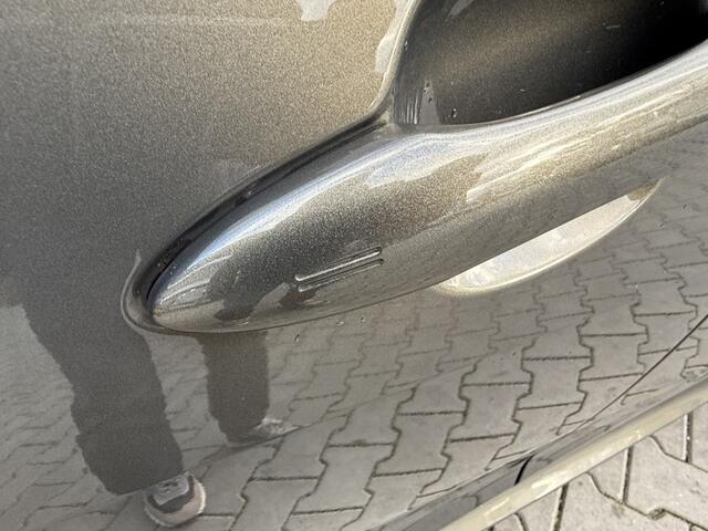 Toyota YARIS 1.5 Hyb. Executive | Parkeersensoren V+A | Blindspot