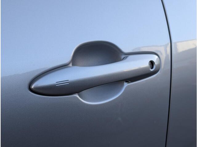 Toyota YARIS Cross 1.5 Hybrid 115 Dynamic | Stoel- stuurverwarming | Keyless | Camera | PDC V+A | ACC | 10,5" Multimedia