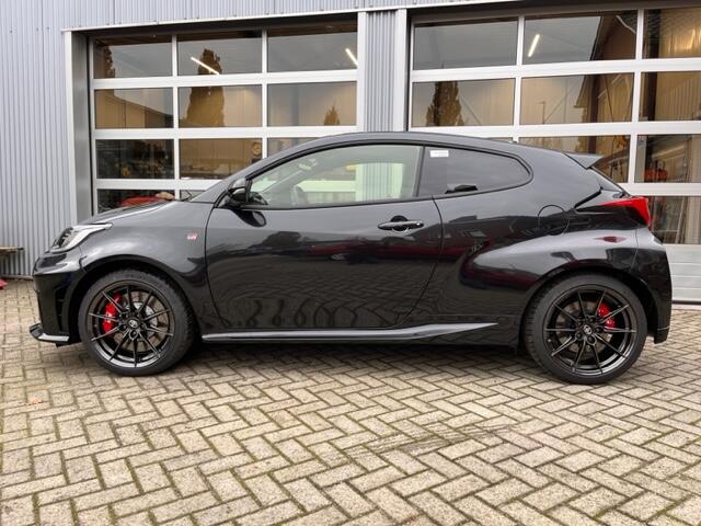 Toyota YARIS 1.6 Turbo GR High Performance 8AT Prem. (NEW M2025) 280PK