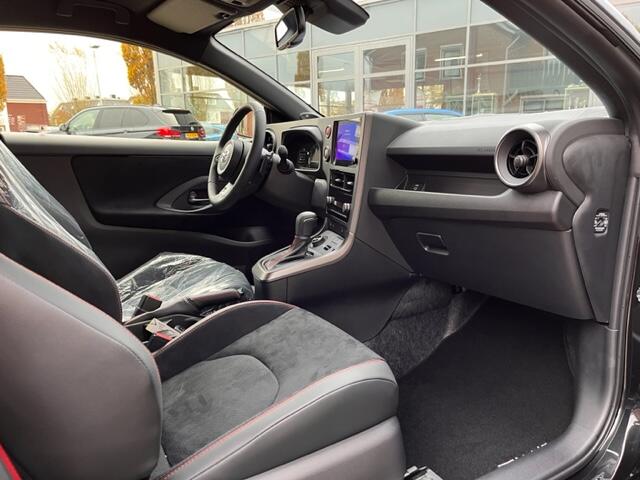 Toyota YARIS 1.6 Turbo GR High Performance 8AT Prem. (NEW M2025) 280PK