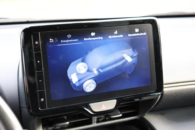 Toyota YARIS Cross 1.5 Hybrid Adventure, HUD, BSM, Parkeersensoren Apple Carplay, Android auto, DAB, Navi