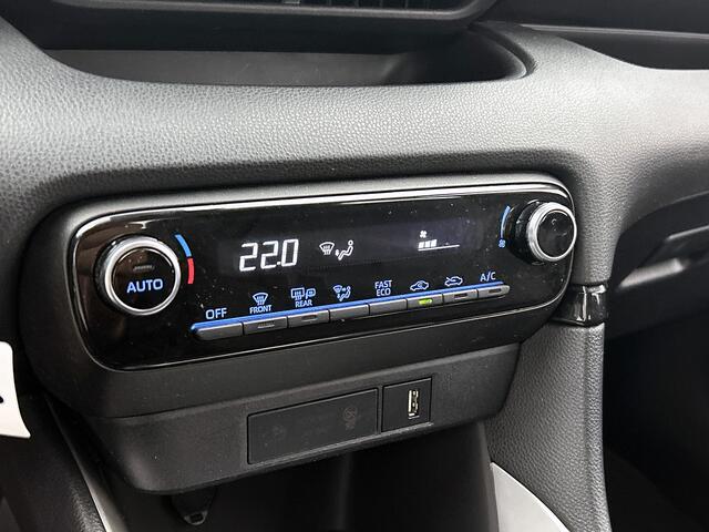 Toyota YARIS 1.5 Hybrid Dynamic